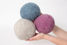 Load image into Gallery viewer, ULAT Dryer Balls

